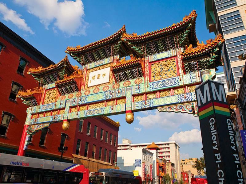 Global Luxury Suites At Chinatown Washington Exterior photo